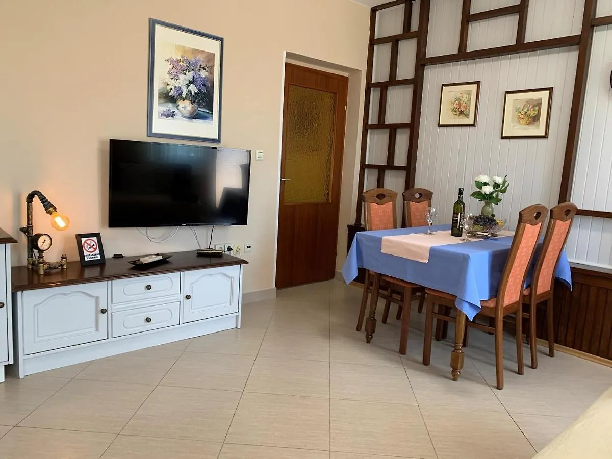 Apartments Prendivoj 말린스카 게스트하우스