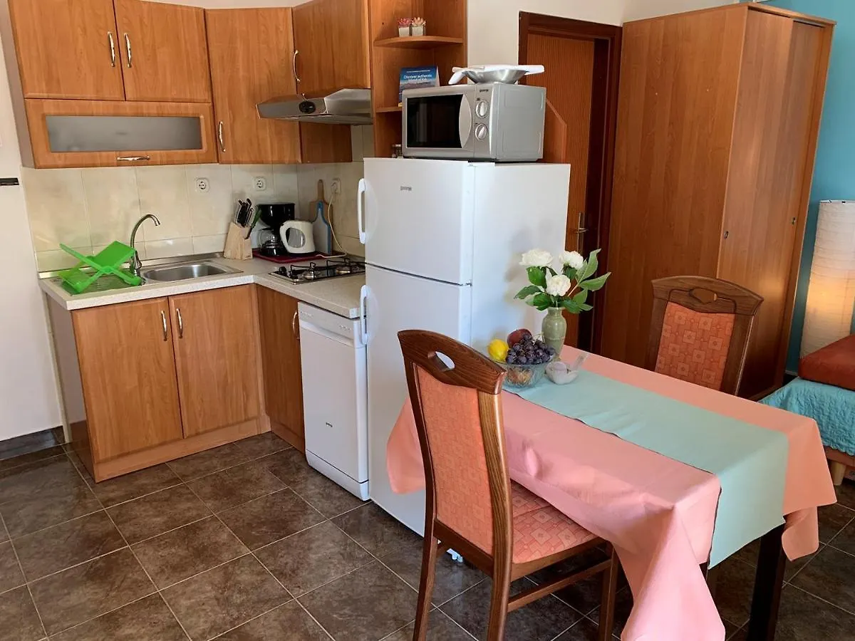 Apartments Prendivoj 말린스카 0*,  크로아티아